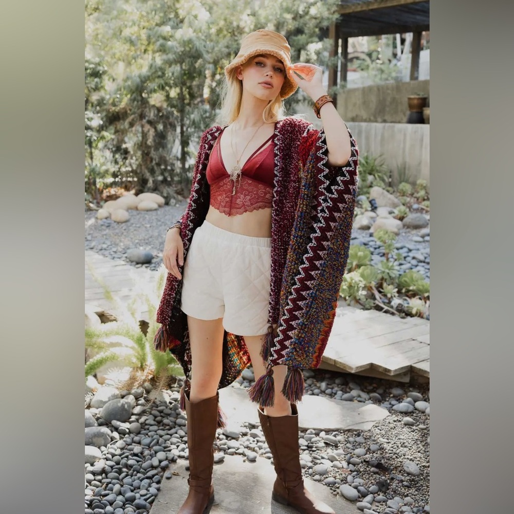 Colorful Maroon Western Boho Knit Tassel Kimono - Picture 2 of 3